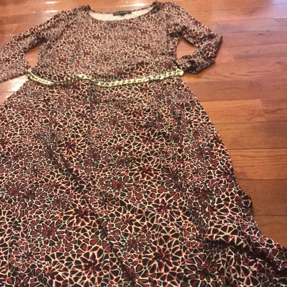 Dn design flare dress with chain belt - Picture 4 of 5